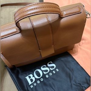 NWOT HUGO BOSS Medium Brown Leather Satchel Handbag w/ Dust Ruffle Bag
